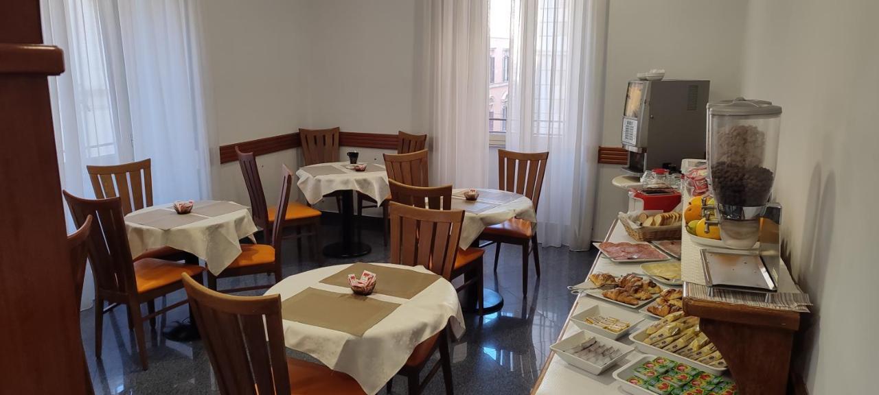 Hotel House 4 Mori Rzym Zewnętrze zdjęcie