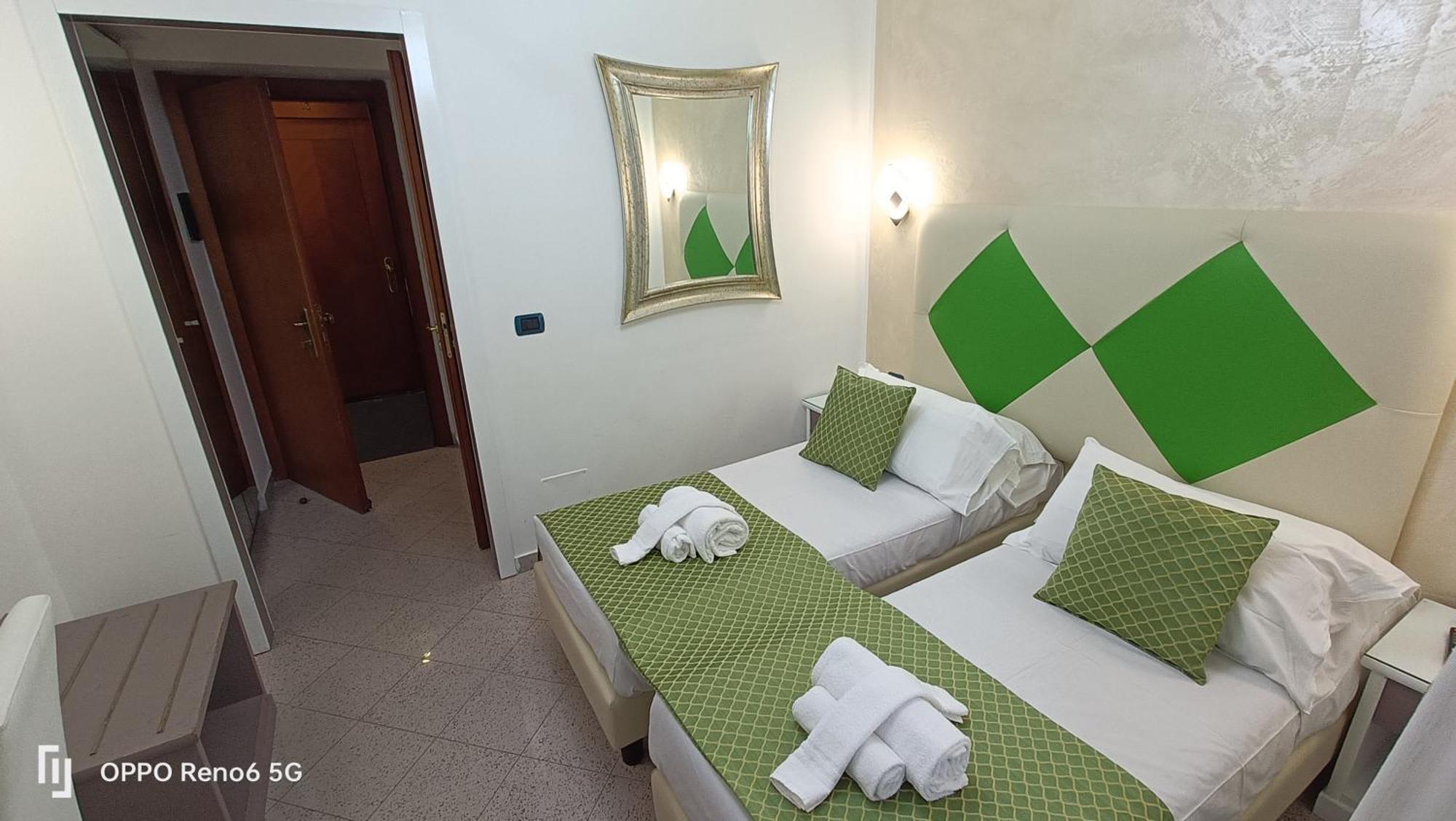 Hotel House 4 Mori Rzym Zewnętrze zdjęcie