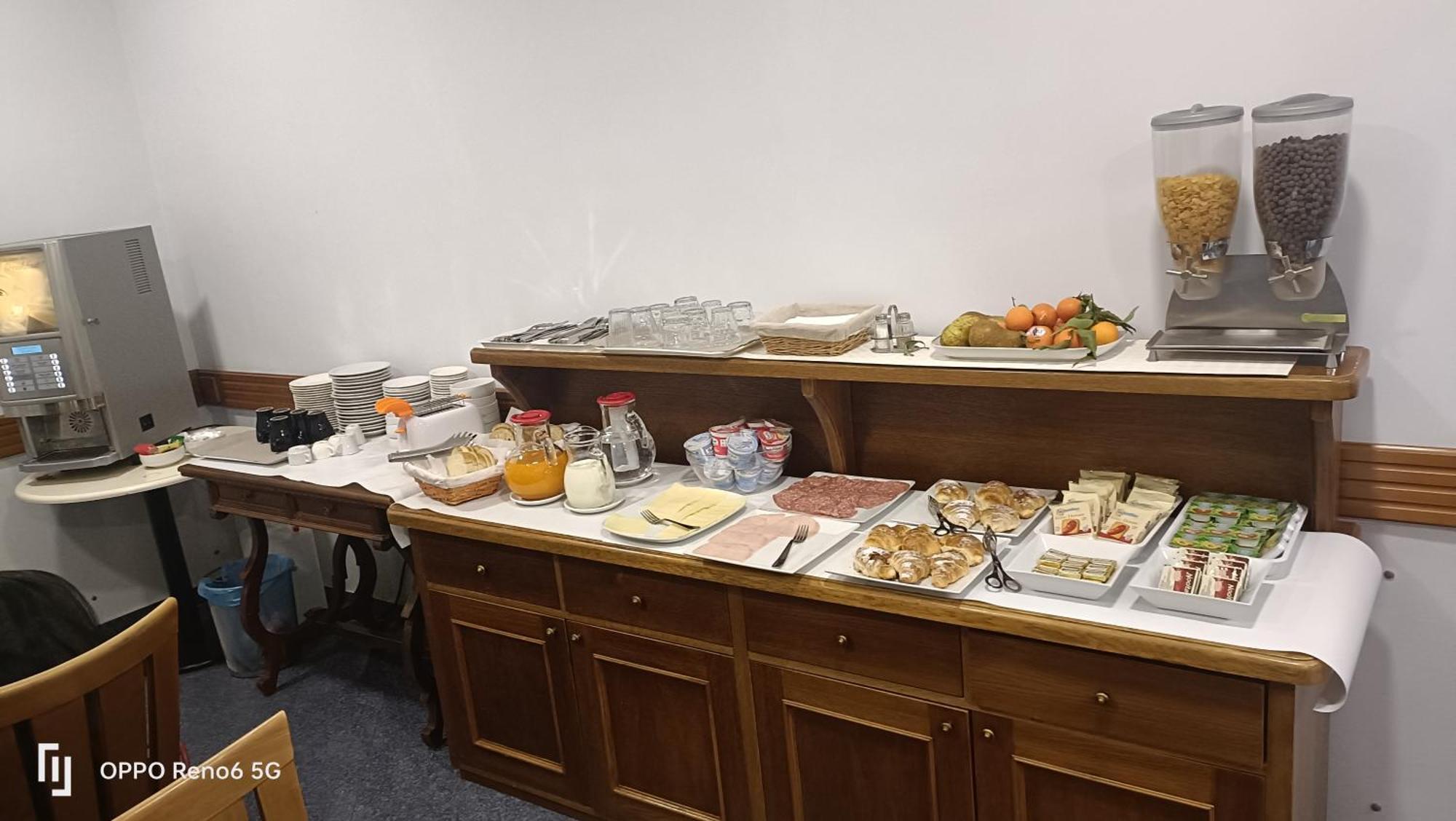 Hotel House 4 Mori Rzym Zewnętrze zdjęcie