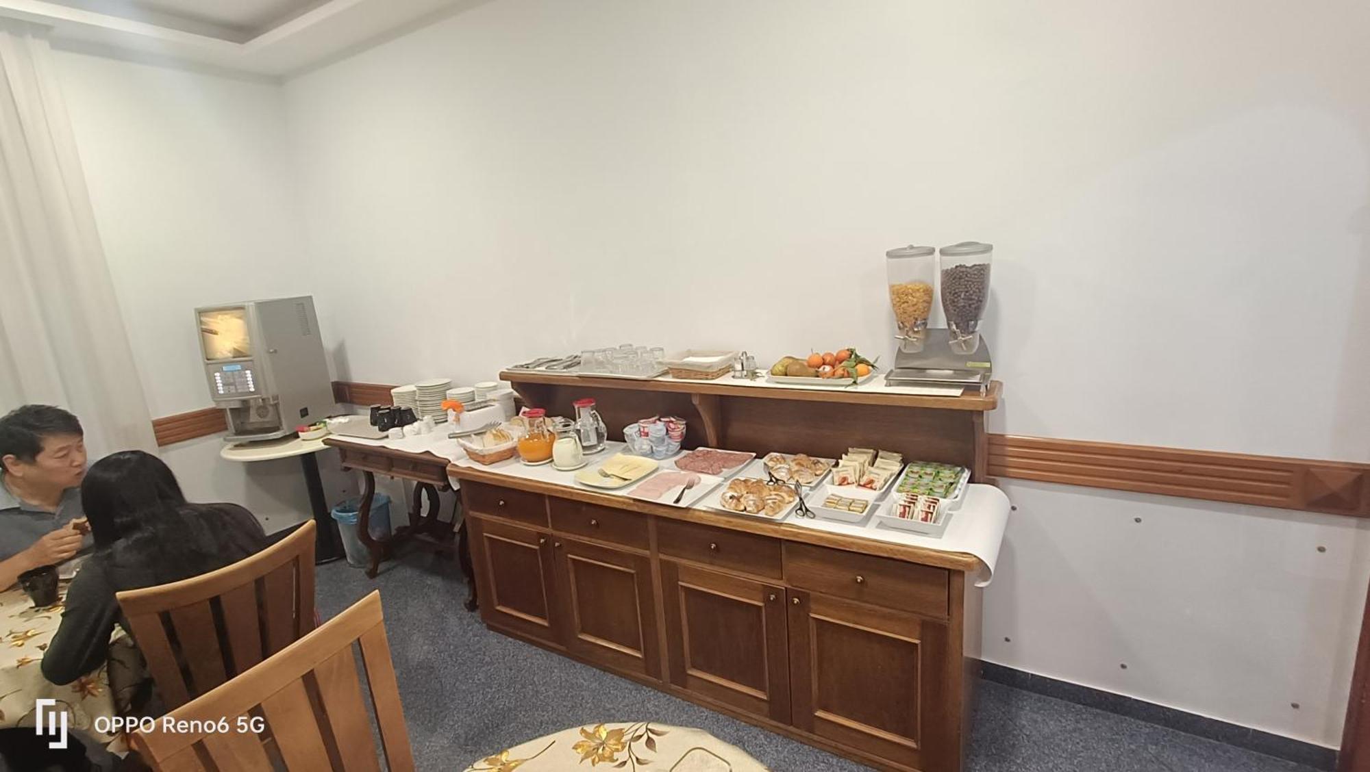 Hotel House 4 Mori Rzym Zewnętrze zdjęcie
